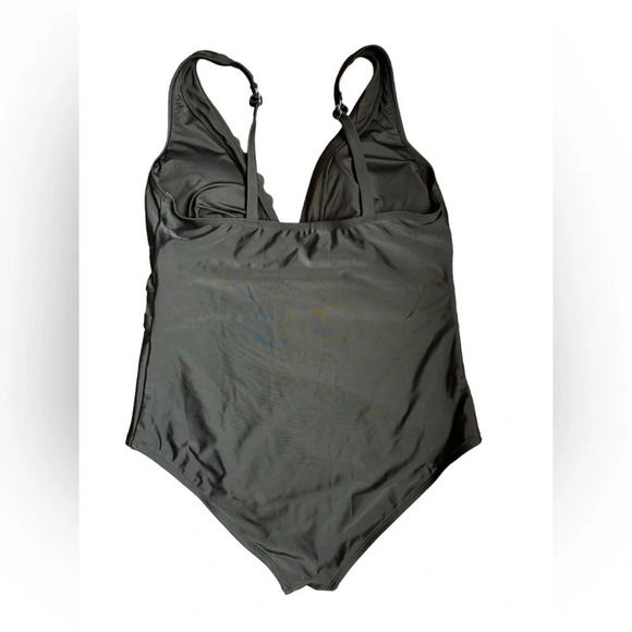 CupShe Solid Black V-Neck One Piece Swimsuit Scalloped Wide Straps Size 1X Pad - Picture 5 of 11